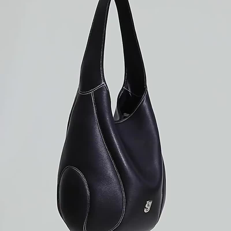 黑/白 大号棒球水桶包 头层牛皮真皮包 手提肩背腋下包 KUNOGIGI - 侧背包/斜挎包 - 真皮 黑色