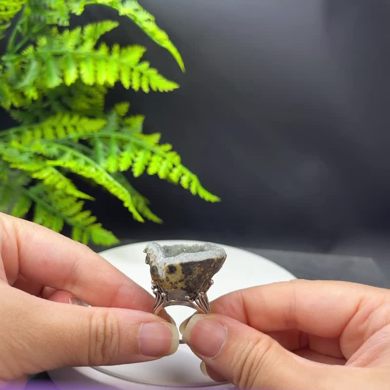 灰紫玛瑙聚宝盆活口戒指 随形原石标本 异象星光手工指环 S925银 - 戒指 - 半宝石 