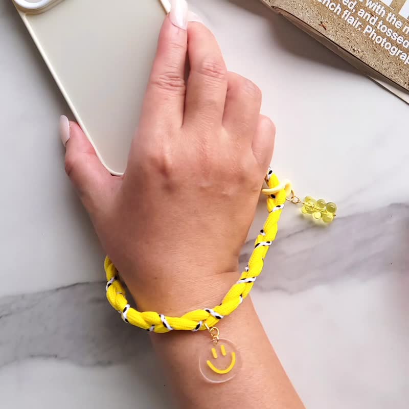 微笑小熊手腕挂绳连夹片 编织手机手腕绳 手腕绳 7色 黄柠檬 - 挂绳/吊绳 - 其他人造纤维 黄色