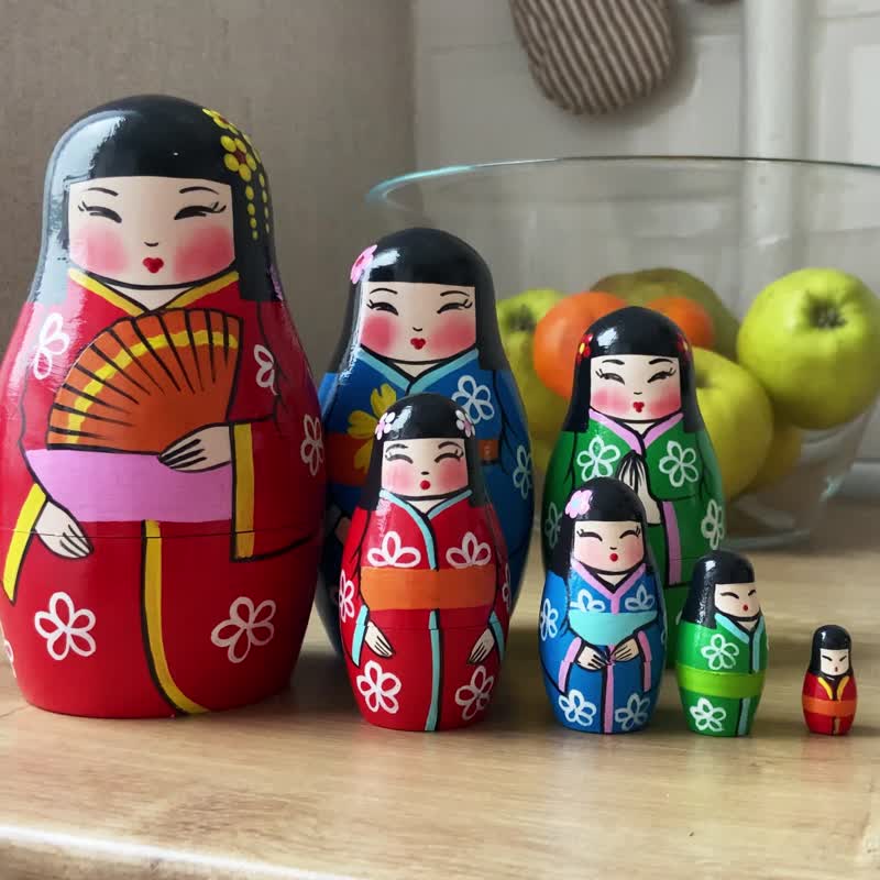 Japanese Nesting Dolls of 7 pcs - Matryoshka Doll in Japanese Kimono - Kokeshi D - 玩具/玩偶 - 木头 多色