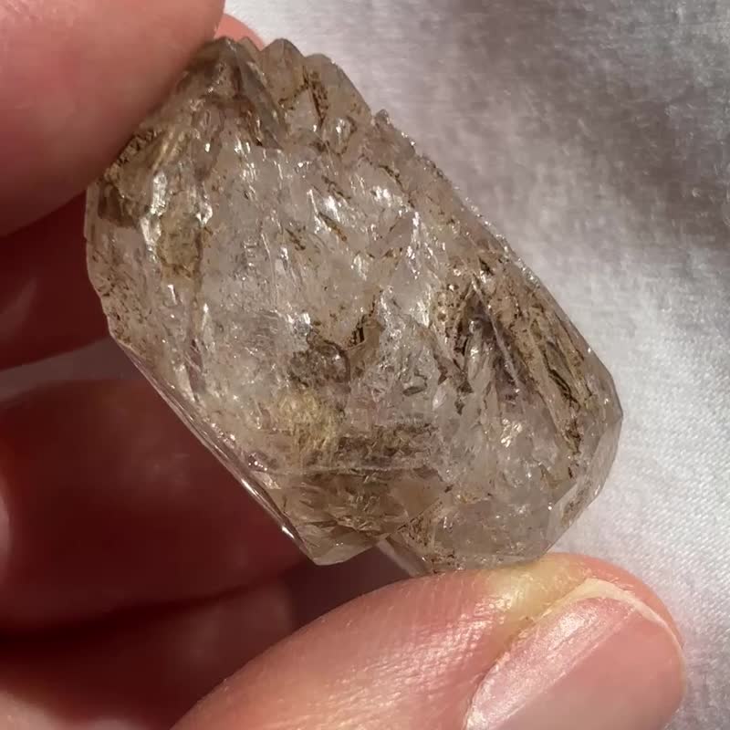 黄泥骸骨 黄泥 双生 骨干 闪灵钻 水晶 天然矿物晶 矿石标本 矿标 - 摆饰 - 水晶 金色