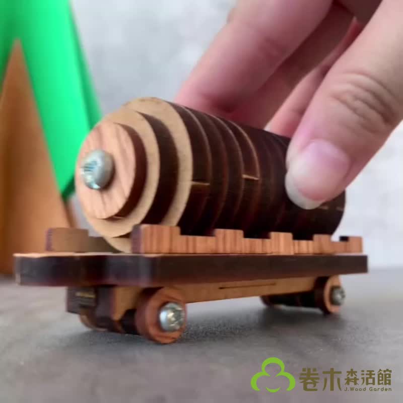 【手作DIY】木制 小火车 组装 交通工具 模型 玩具车 木质 质感 - 木工/竹艺/纸艺 - 木头 咖啡色