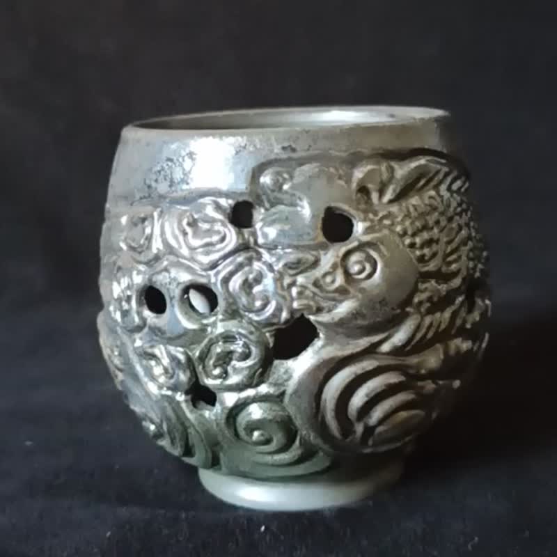 柴烧双鱼双层镂空防烫杯陈炫亨雕刻 - 茶具/茶杯 - 陶 