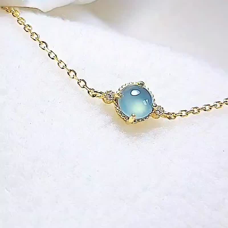 |双财入库|a货翡翠冰玻晴蓝杠蛋面7mm纯银镀18k黄简约手链 - 手链/手环 - 玉石 