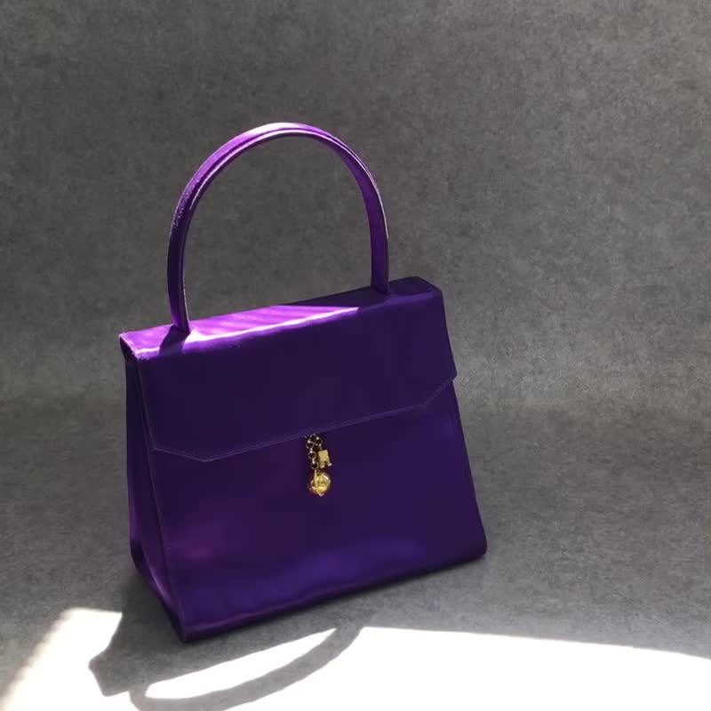【日本直送 名牌中古包】CELINE 赛琳 侧肩包 紫色 星球扣 凯旋门 缎面 2way 手提包 zzr42u - 侧背包/斜挎包 - 棉 紫色