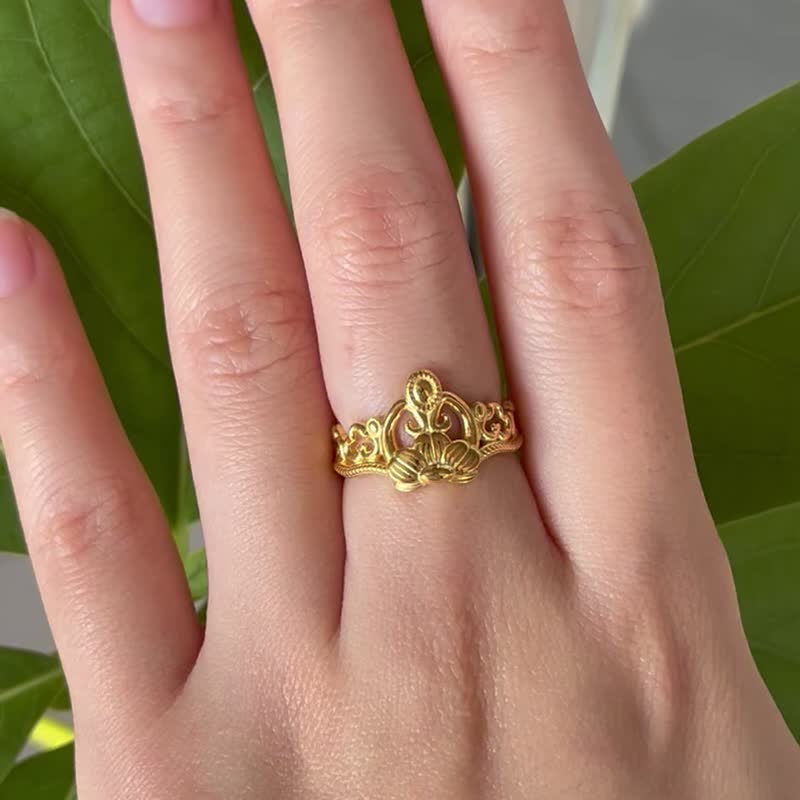 中式风格皇冠戒指 蕾丝花纹 925银 - 戒指 - 纯银 