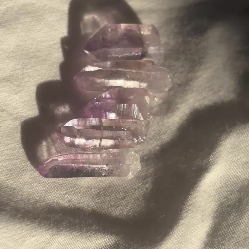 一组5个 迷你 墨西哥 Veracruz Vera Cruz 克鲁兹 原石 矿标 紫晶 - 摆饰 - 水晶 紫色