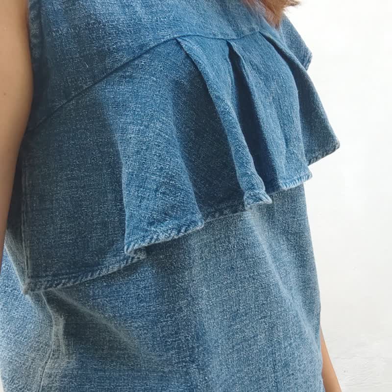 Ruffle Front Stonewash -  无袖上衣  荷叶边正面 - 女装上衣 - 棉 蓝色