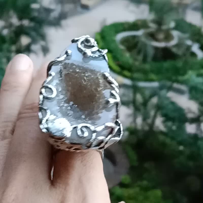 白水晶洞原矿手工银戒 纯银戒指~**聚**~ Geode Silver Ring - 戒指 - 纯银 