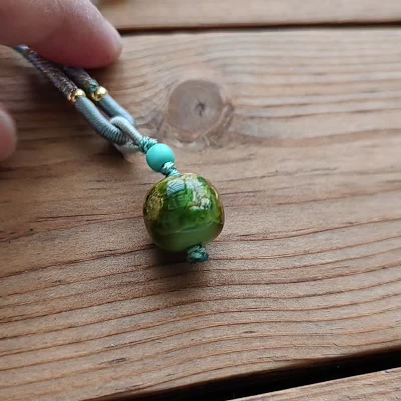 【亲翠】天然绿松石 半宝石艺术纹理10.2mm老型珠调整式绳链 - 项链 - 半宝石 多色