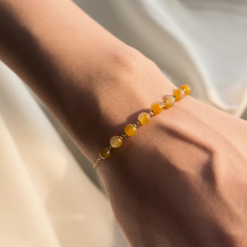 鸳鸯珠手链 搭配绿翡小元宝 - 手链/手环 - 玉石 多色