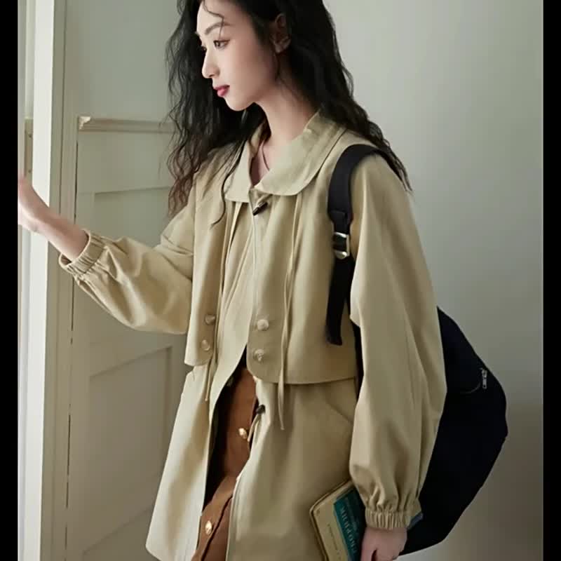 秋上新 小个子米色立领收腰风衣外套 复古休闲牛角扣设计感大衣 - 女装西装外套/风衣 - 其他材质 卡其色