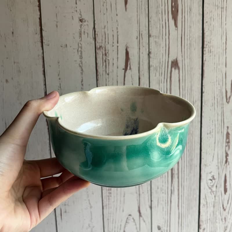 手拉胚陶碗 陶瓷碗 陶艺 陶器 新年礼物 - 碗 - 陶 多色