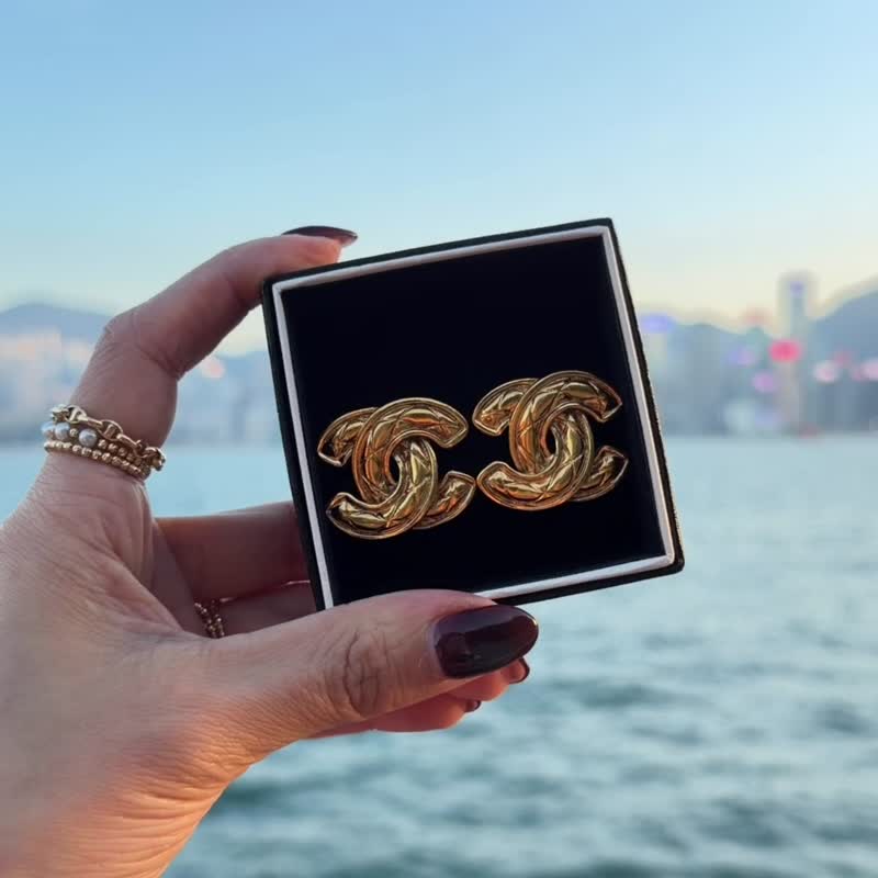 【日本中古】Vintage Chanel 80-90 年代 香奈儿小鸟耳夹 原装盒附 - 耳环/耳夹 - 其他金属 金色