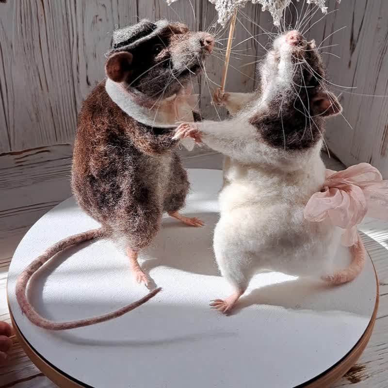 逼真的毡老鼠、羊毛鼠雕塑、人物 - 玩偶/公仔 - 羊毛 银色