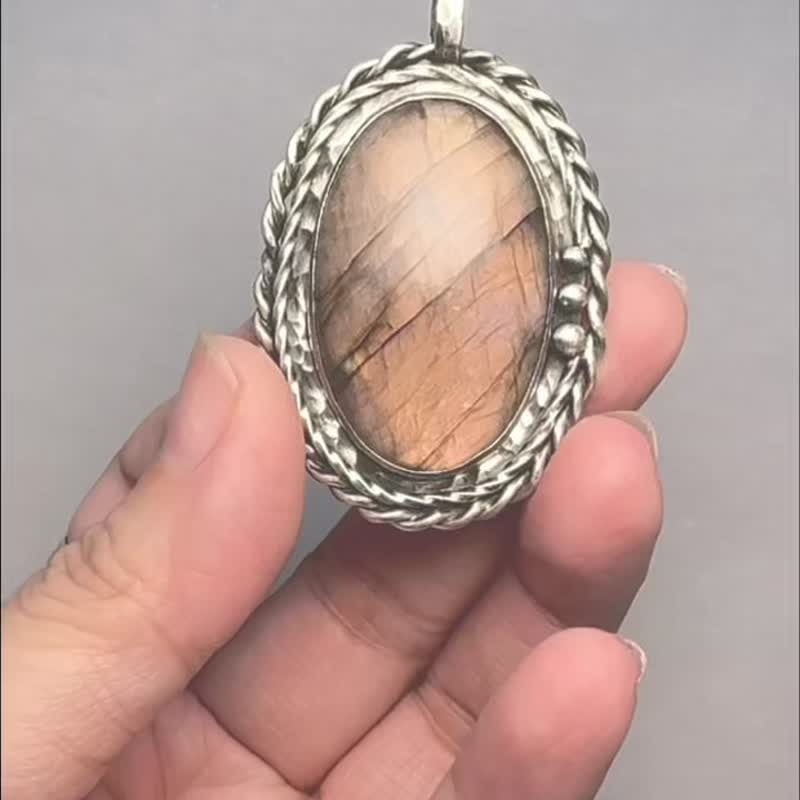 拉长石 纯银吊坠 能量石传说 增强直觉・招贵人・破除负能量 - 项链 - 纯银 