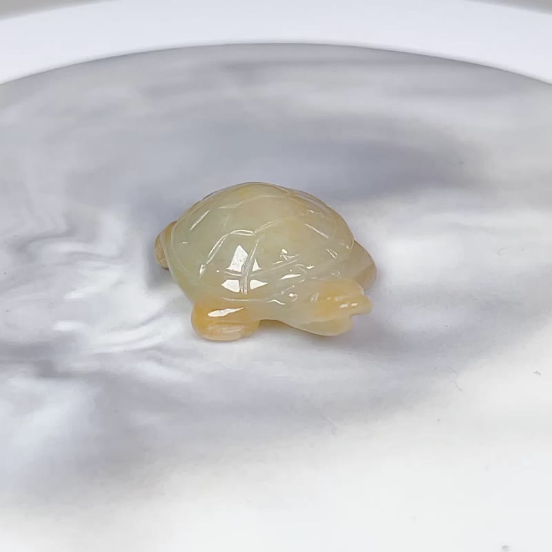 【吉祥·长寿】飘黄翡翠乌龟 | 天然A货翡翠 | 送礼 - 吊饰 - 玉石 透明