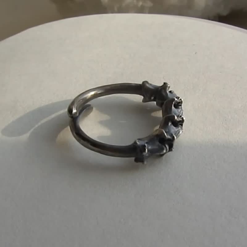 暗黑美学925银脊椎骨骼做旧纯银戒指 - 戒指 - 纯银 黑色