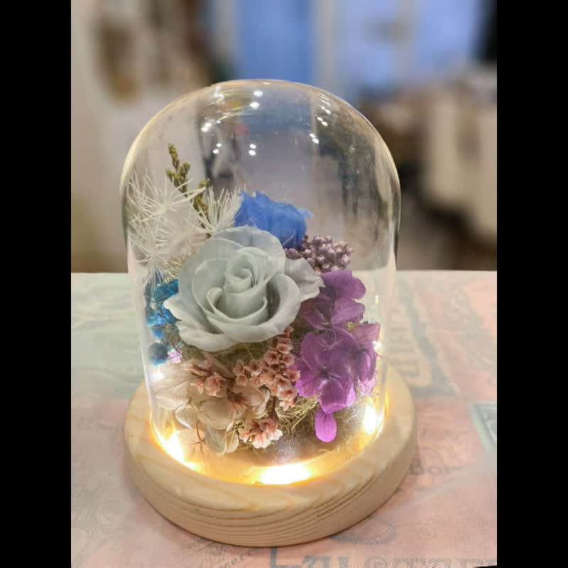 永生花玻璃盅 夜灯 永生玫瑰 原木槽灯 防尘罩 - 干燥花/捧花 - 玻璃 蓝色