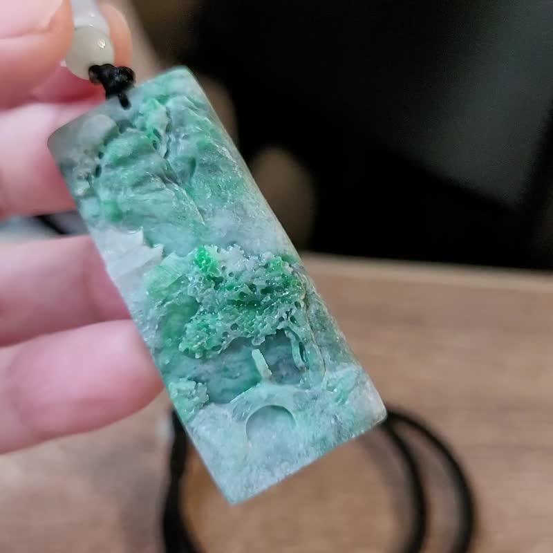 【纯翠】天然翡翠 辣绿王者特殊有山有水有靠山山水牌项链 养成系 - 项链 - 玉石 绿色
