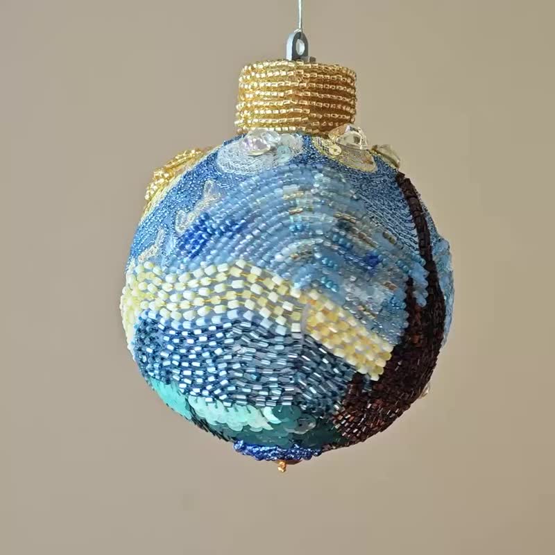 【特色礼物】手制法式刺绣浪漫星夜球灯 (订制) - 摆饰 - 其他材质 多色