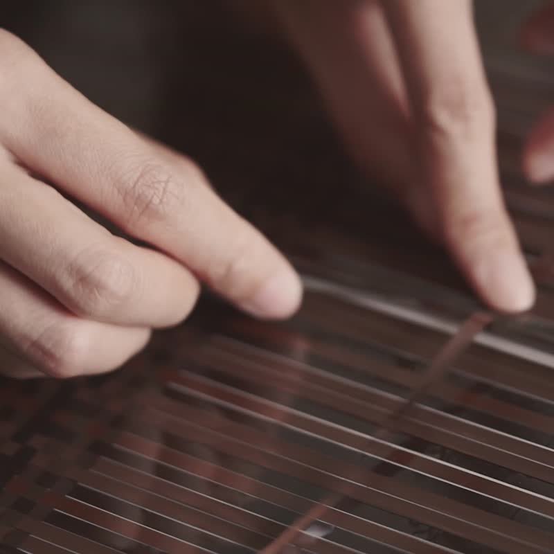 卡帶編織客制肖像 | 生日聖誕節礼物 | 客制禮物 | 附椭圆框和原 - 海报/装饰画/版画 - 其他材质 白色