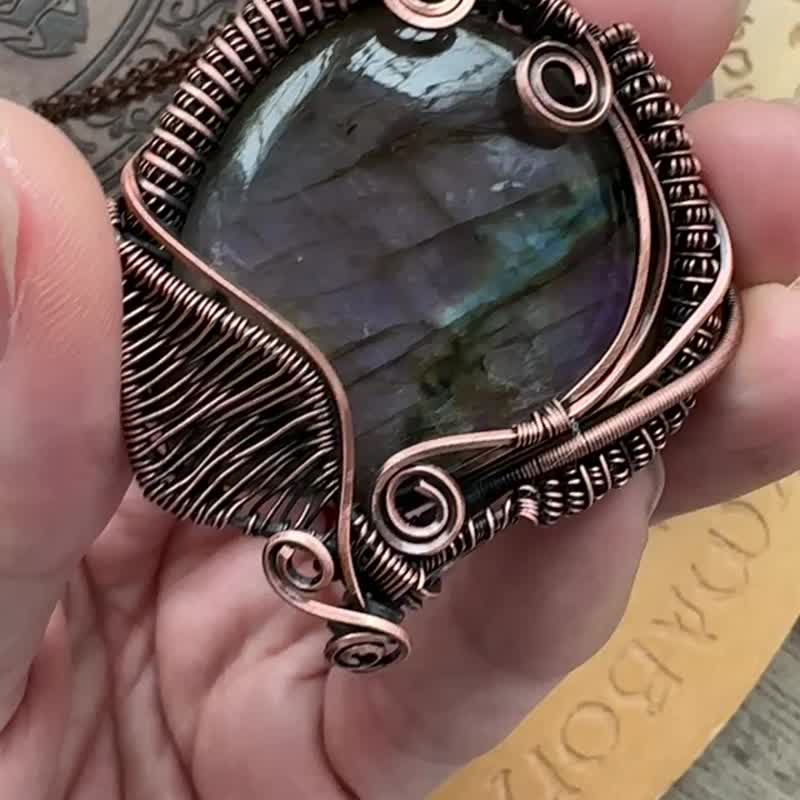 WW248 全手工编织 绕铜线复古做旧 wire wrap 拉长石吊咀 - 项链 - 铜/黄铜 咖啡色