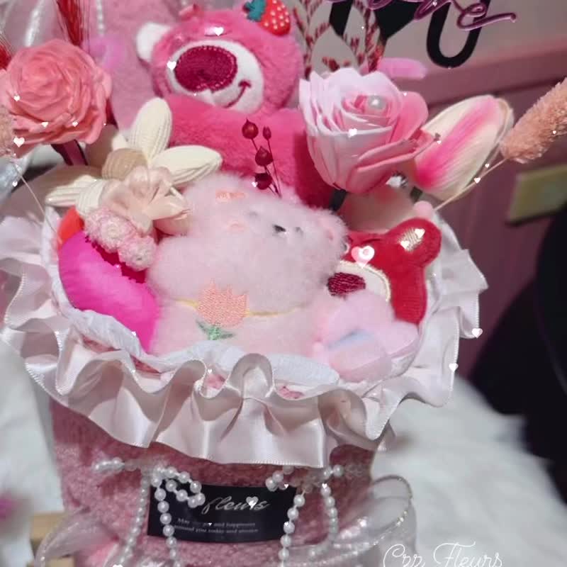 敲可爱草莓熊玩偶永生花花束 情人节花束 生日 告白 周年纪念毕业 - 干燥花/捧花 - 植物．花 多色
