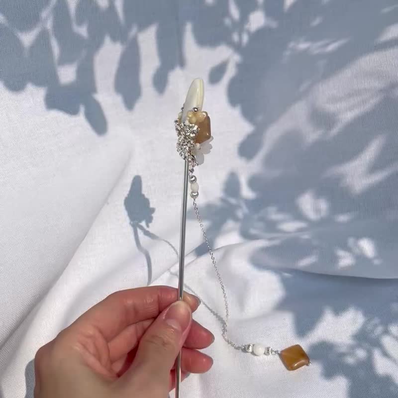 【白蝶贝_金属编织_发簪_剃月_素雅和懿_孤品_古风饰品_发饰】 - 其他 - 半宝石 白色