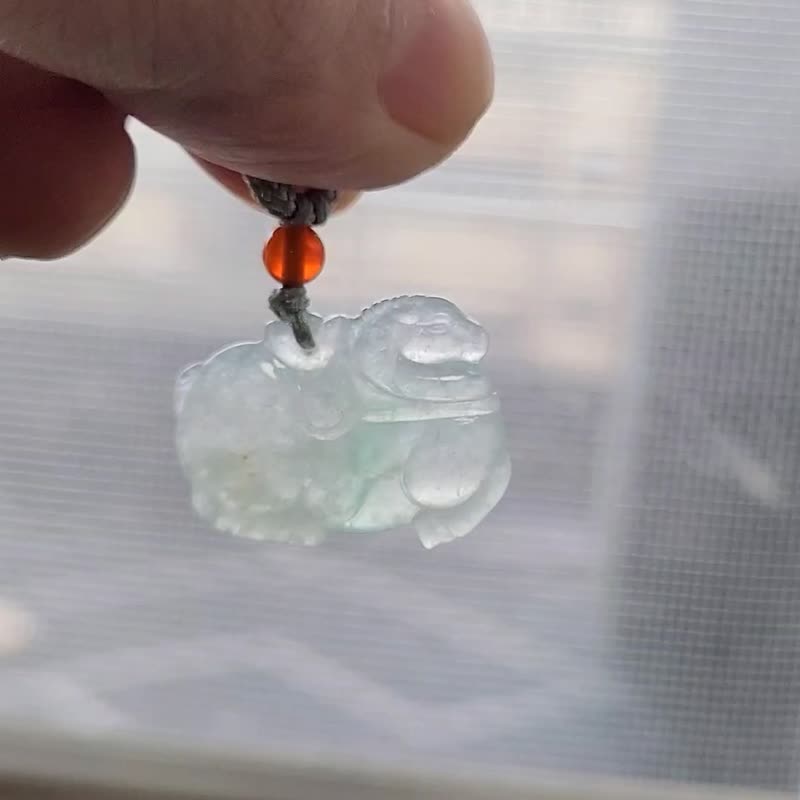 【亲翠】天然翡翠 冰透肚子带果绿唐马调节式绳链 生肖 马 - 项链 - 玉石 多色