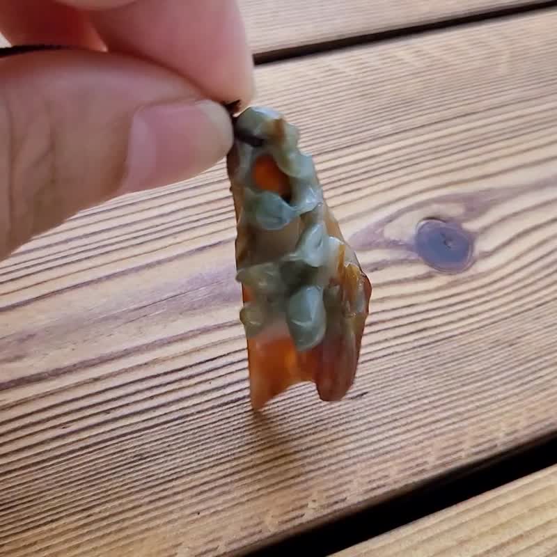 【亲翠】天然翡翠 冰油红翡皮壳雕刻抽象花调整式绳链 - 项链 - 玉石 多色