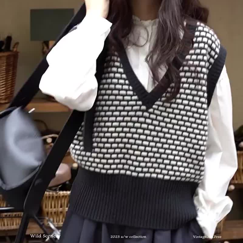 棕色/藏青格紋 2色 定格 美麗奴羊毛復古V領針織馬夾 馬甲背心 - 女装针织衫/毛衣 - 羊毛 蓝色