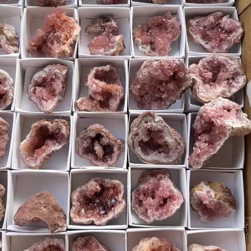 新罕有晶石 阿根廷粉晶洞 套装优惠价 送玻璃底座 - 摆饰 - 水晶 粉红色