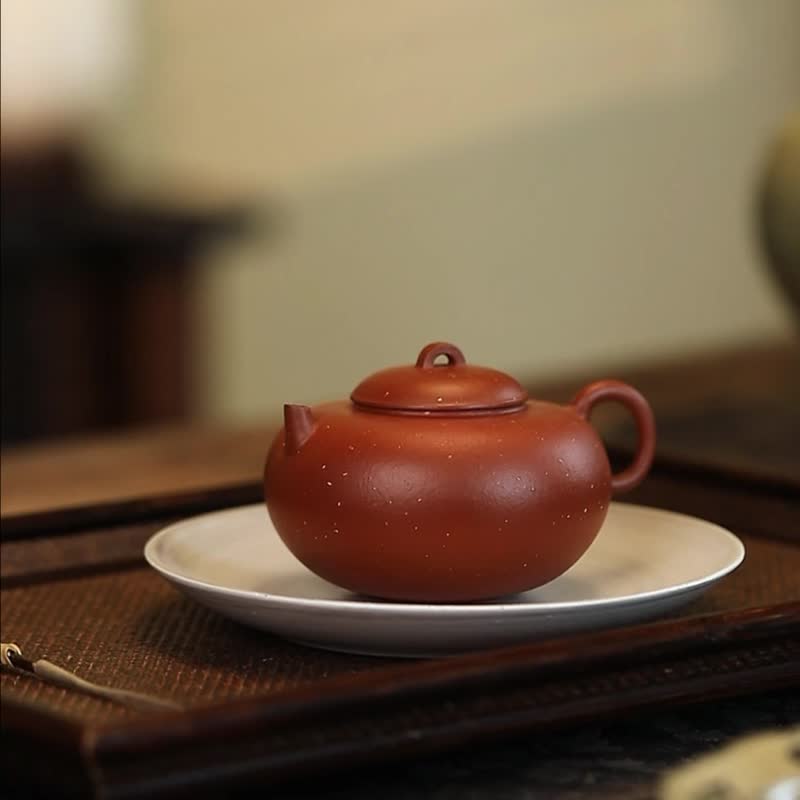 梨系列 朱泥扁梨紫砂壶 精致可爱美学茶器150cc - 茶具/茶杯 - 陶 红色