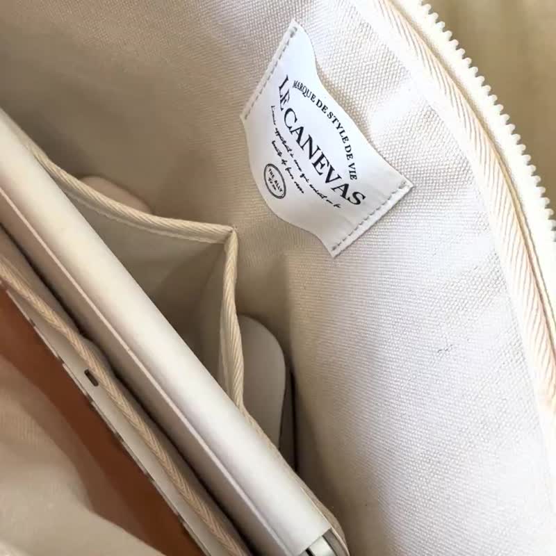 韩国 The Ally | Berry Pouch 베리디지털파우치 | 笔电包 - 电脑包 - 其他材质 卡其色