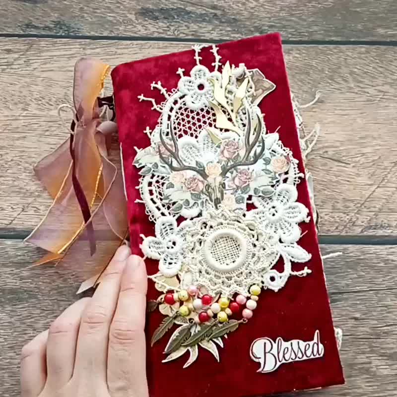 美丽的婚礼花束日记 手工制作的玫瑰笔记本 花边浪漫日记 - 笔记本/手帐 - 纸 红色