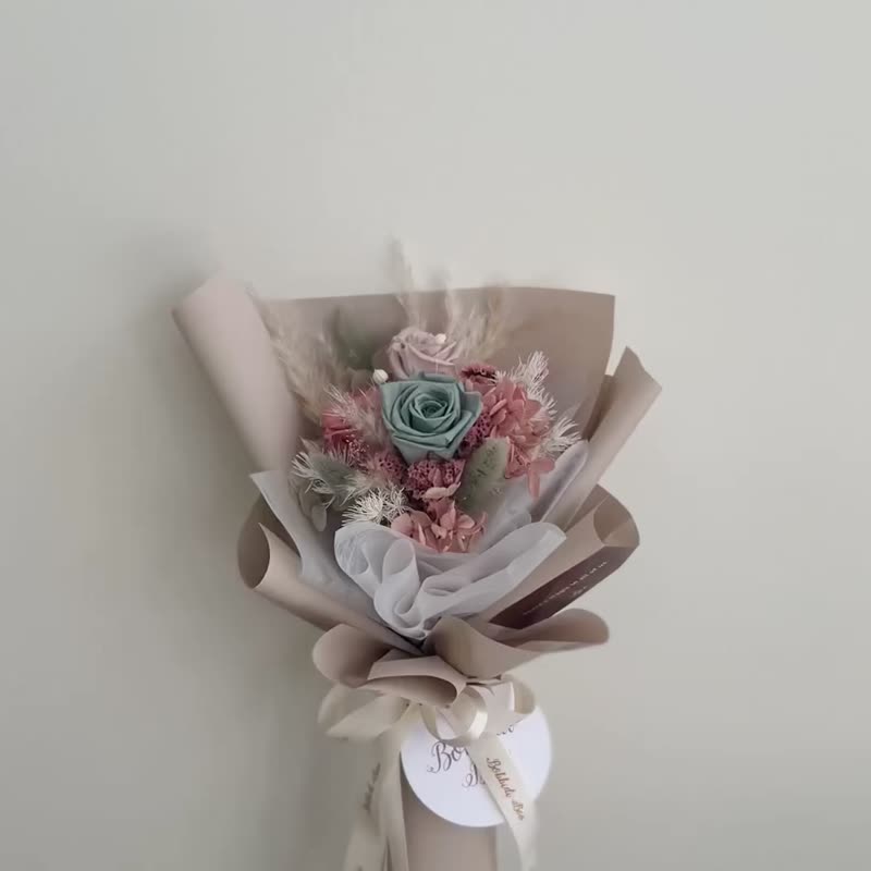 【永生玫瑰花花束】• 情人节/永生玫瑰花/永生玫瑰花花束/玫瑰花 - 干燥花/捧花 - 植物．花 多色