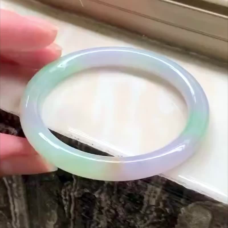 冰种翡翠天然翡翠玉镯A玉手镯 玉鈪 • 冰种三彩翡翠圆镯 - 手链/手环 - 玉石 粉红色