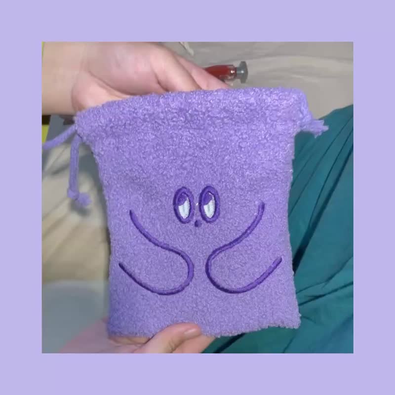 LLCXY pouch 毛绒刺绣0.0束口袋/拉链包 - 零钱包 - 棉．麻 