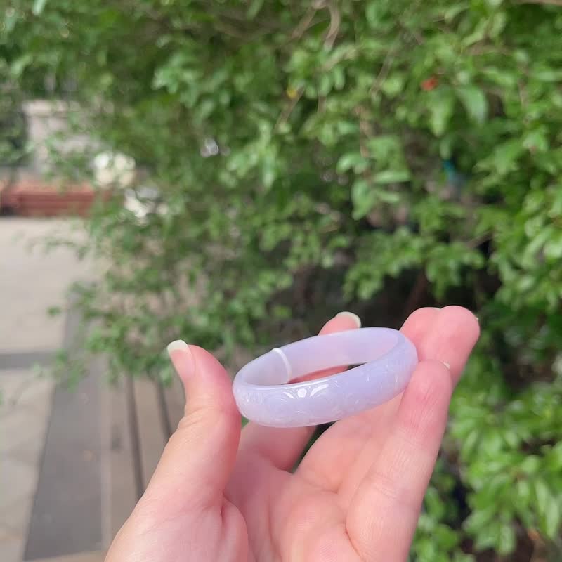 紫罗兰翡翠手镯49MM 糯化起冰雕花公主镯 附证书 古朴雅致有韵味 - 手链/手环 - 玉石 紫色