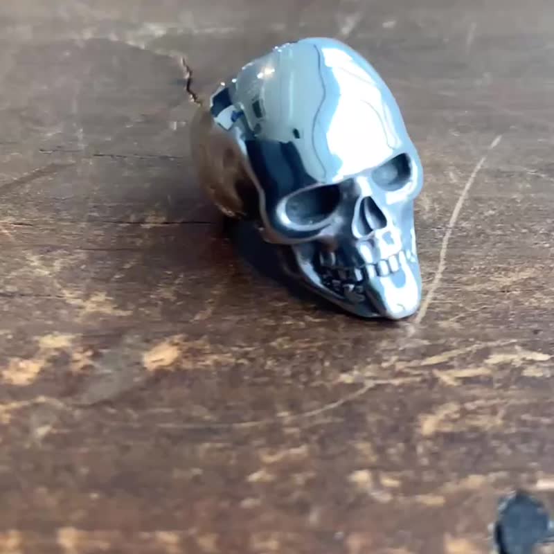 骷髅头 纯银 925 耳骨夹 / 男款 / 单耳 / 包邮 / 银饰 / 送男友 / 简约 / 日本制 / ec33 - 耳环/耳夹 - 纯银 