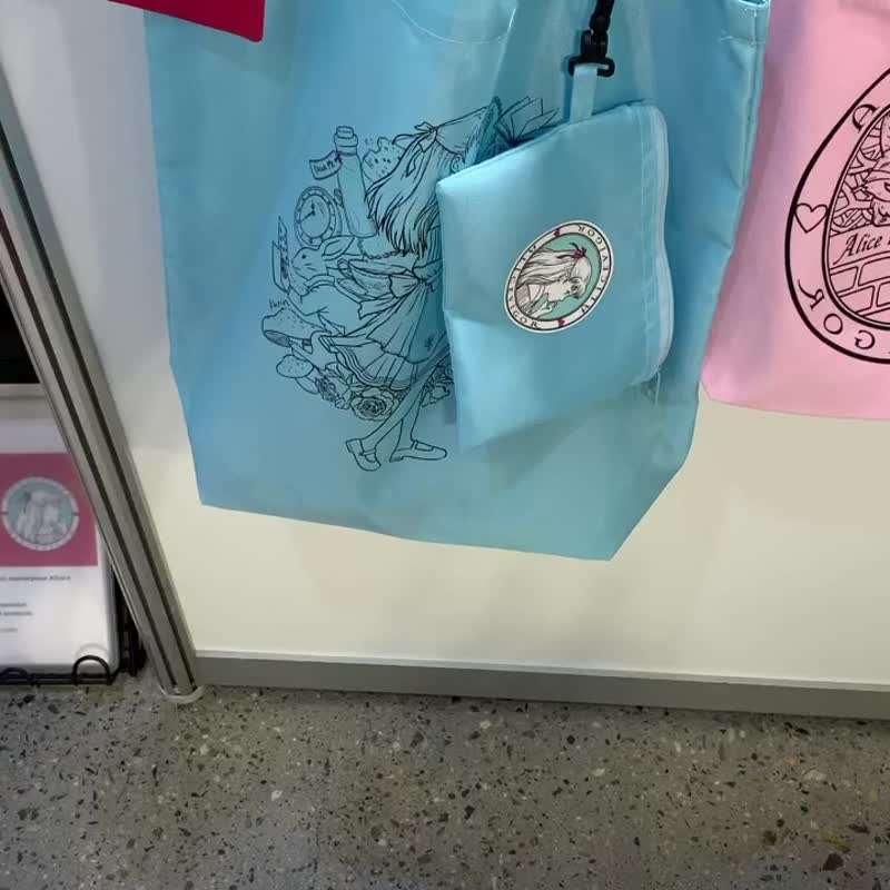 附收纳袋的爱丽丝环保袋－浅蓝色 - 其他 - 聚酯纤维 蓝色