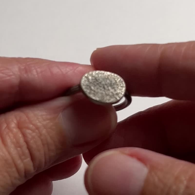 【Coal 系列】 #a311 灰融岩戒指(9号)/ 925银/ 手工礼物/ 定制化 - 戒指 - 银 银色