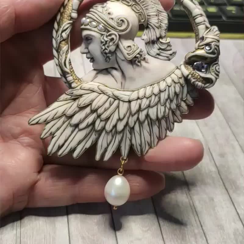 Art Nouveau Greek brooch,Greek pin,Large brooch, Antique pin of Alexander - 胸针 - 粘土 白色