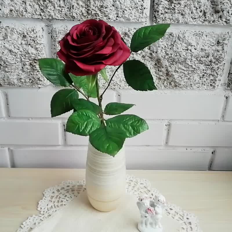 Handmade red rose flower. Single rose for vase. Real touch Rose. 紅玫瑰花 - 摆饰 - 其他材质 红色