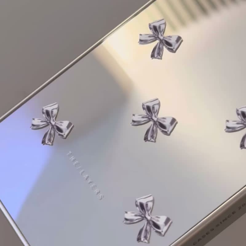 iPhone 17 | 银色蝴蝶结镜面MagSafe 手机壳 | Y2K 立体金属图案 - 手机壳/手机套 - 塑料 银色