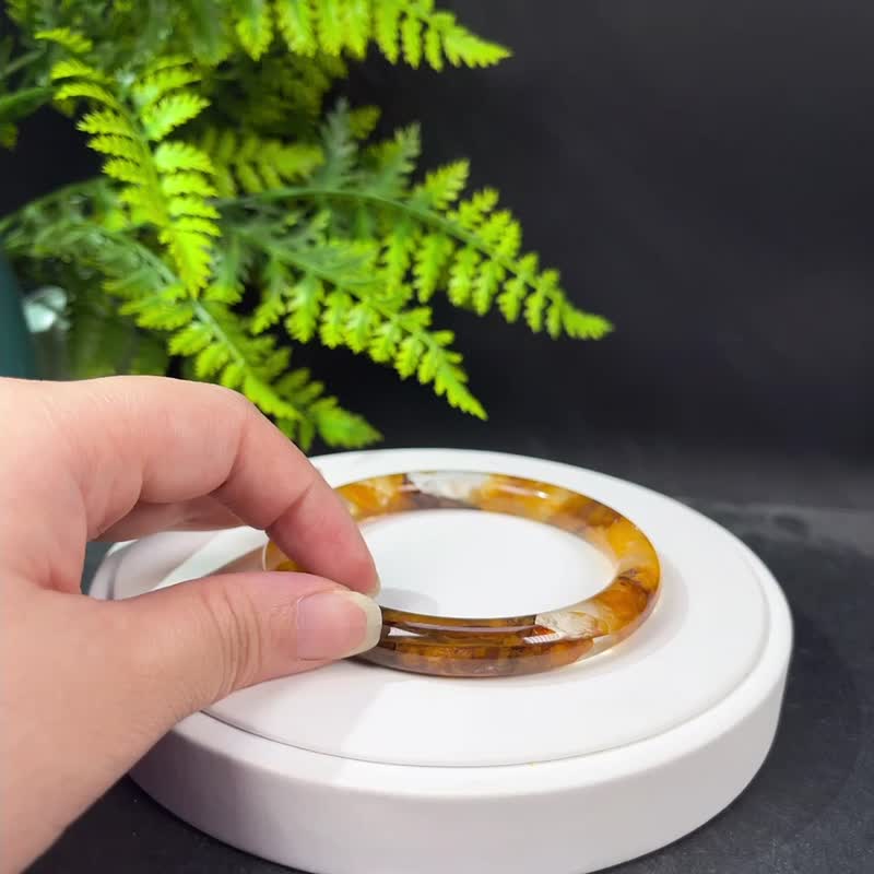 冰透黄胶花水晶手镯 65MM 异象焦花幻影幽灵水晶手环 调磁场运势 - 手链/手环 - 水晶 黄色