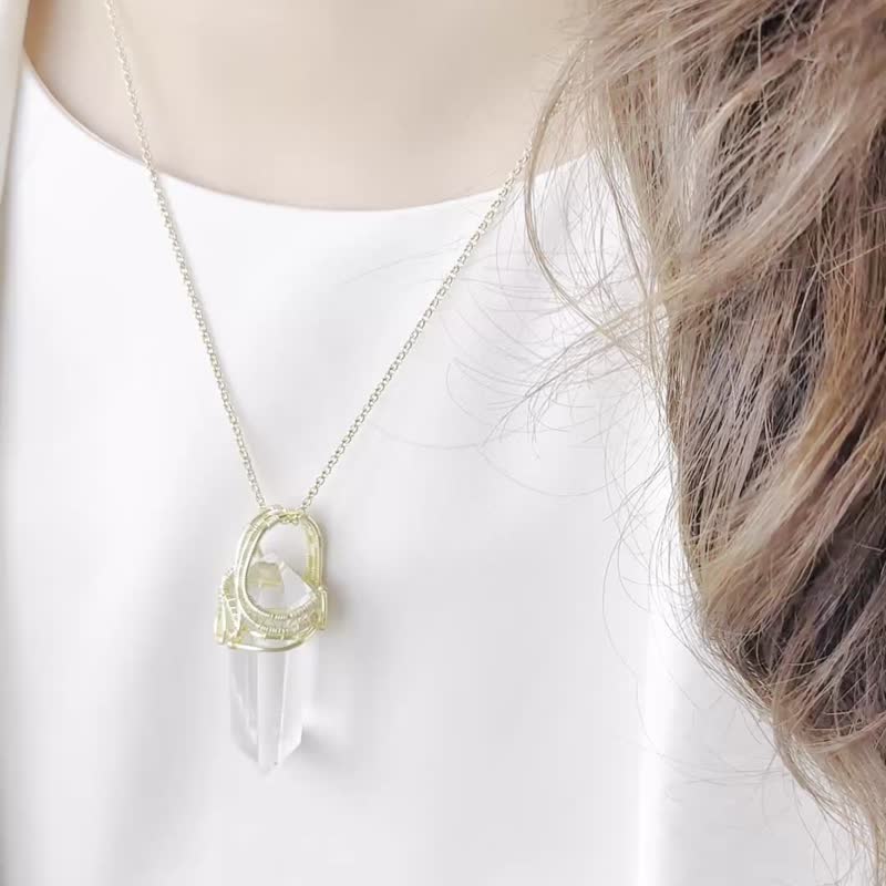 【异象水晶】白水晶共生绿幽灵原吊饰项链 / 手工编织 - 吊饰 - 水晶 透明