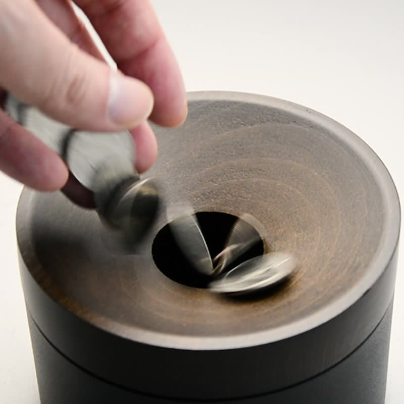 转转零钱盒二代 磁吸开关木质收纳盒 可定制刻字创意礼物推荐 - 摆饰 - 木头 黑色