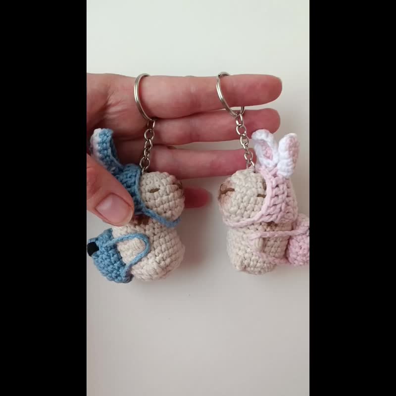 对兔子钩针水豚毛绒包钥匙扣汽车钥匙包迷你水豚 - 钥匙链/钥匙包 - 棉．麻 粉红色